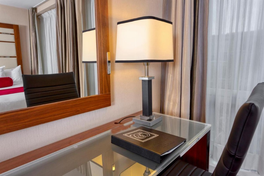 Room image 5